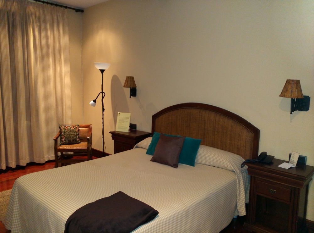 Hotel Rua Villar Сантяго де Компостела Екстериор снимка